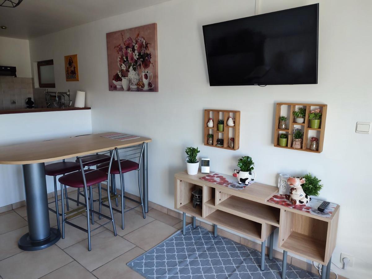 Le Champs Des Lievres Διαμέρισμα Beaumont Εξωτερικό φωτογραφία